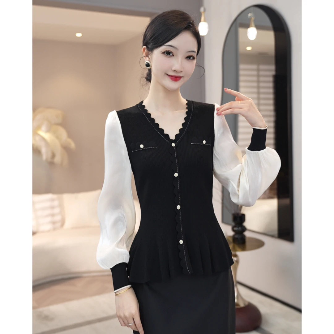 2025年秋冬新款【7930】含绵羊毛法式V领花瓣领灯笼袖针织衫上衣女