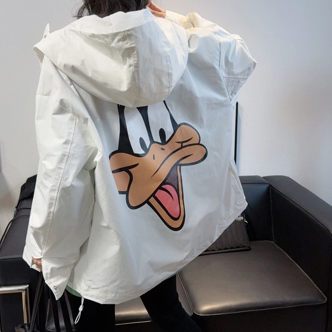 2025春秋新款设计师款白色连帽冲锋衣外套女宽松显瘦减龄洋气百搭