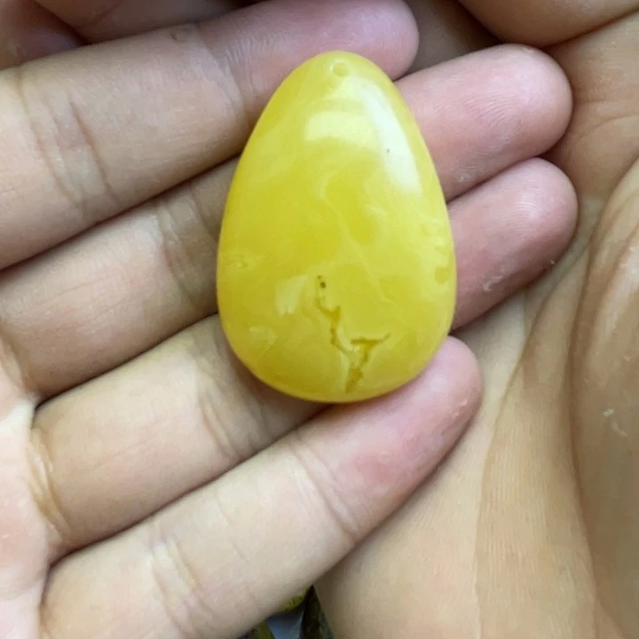 琥珀未镶嵌珠宝奇石曼****5