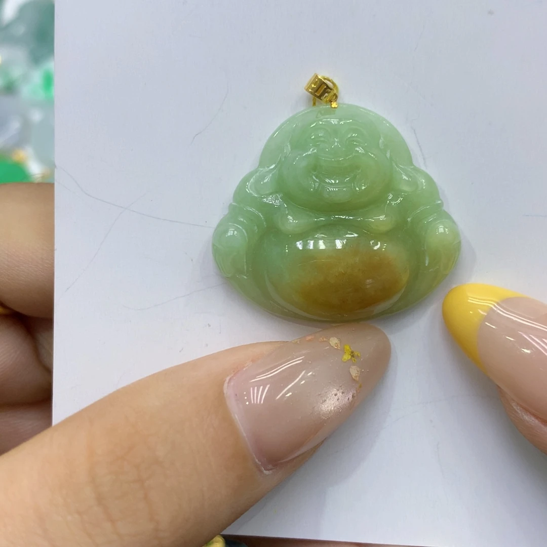颈饰18K金镶嵌翡翠