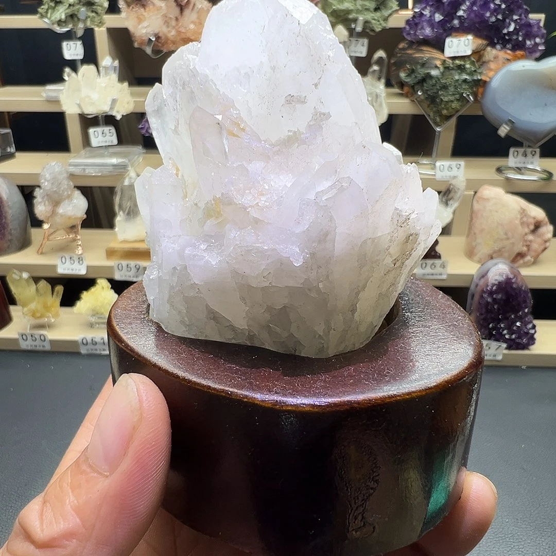 石材水晶原石摆件，