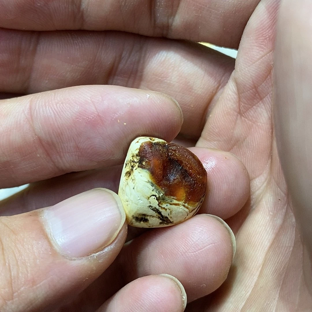 定制蜜蜡未镶嵌M****?原石