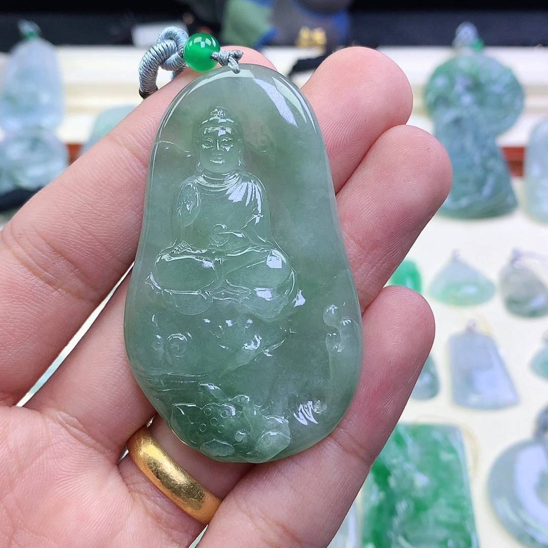 翡翠颈饰未镶嵌吊坠