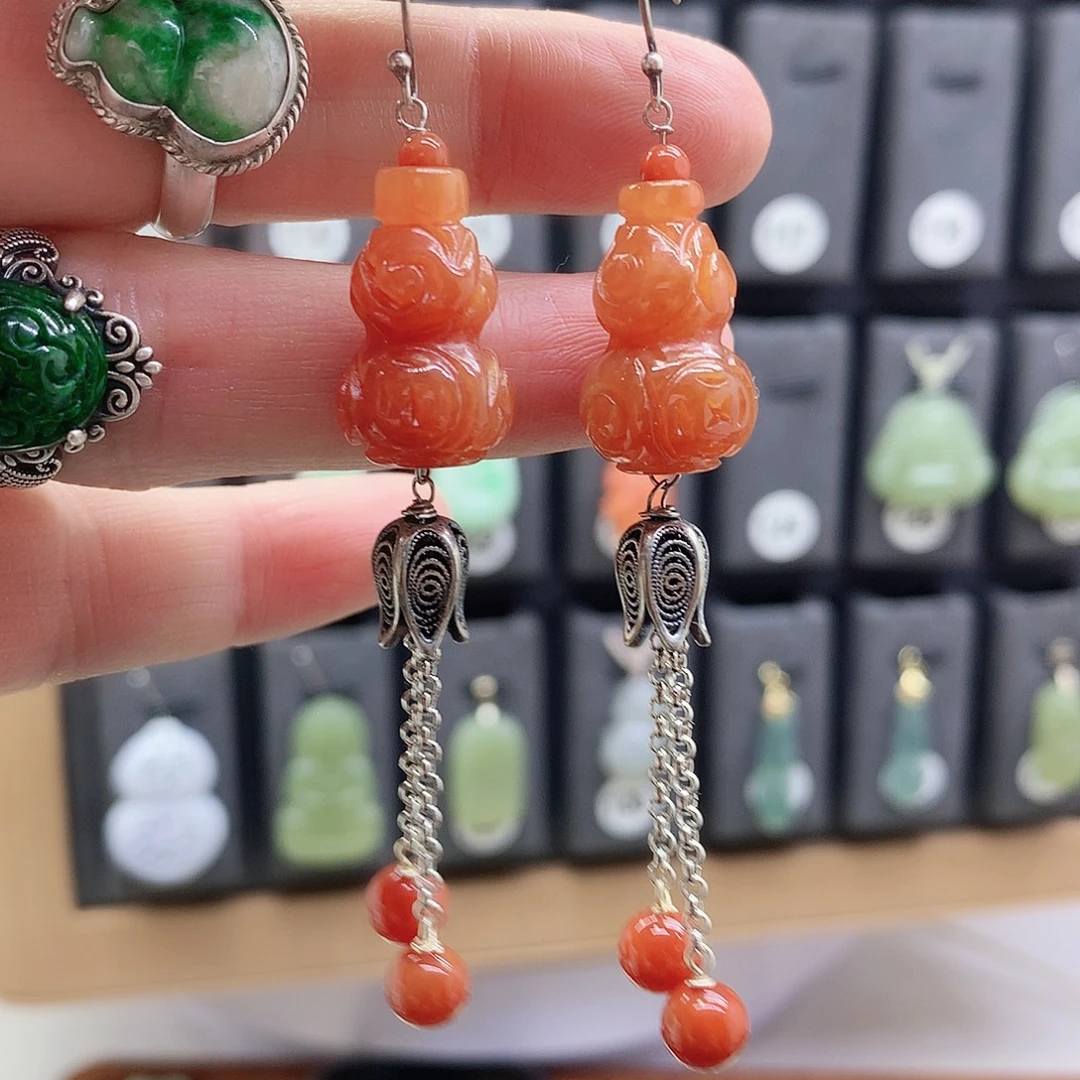 翡翠未镶嵌耳饰精美