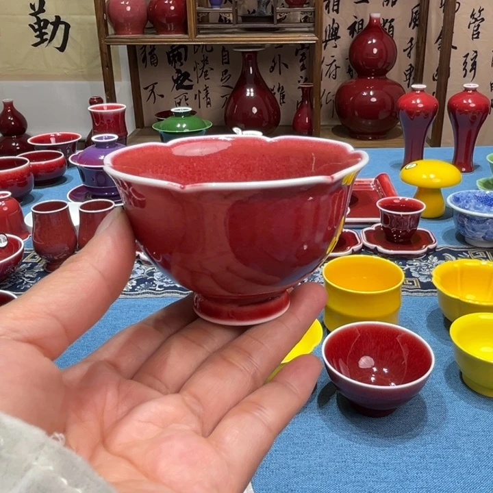 景德镇陶瓷浅行窑豇豆红花口杯