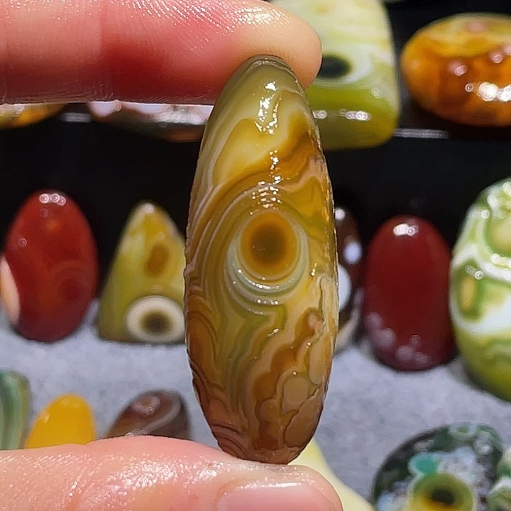 未镶嵌玛瑙/玉髓珠宝奇石