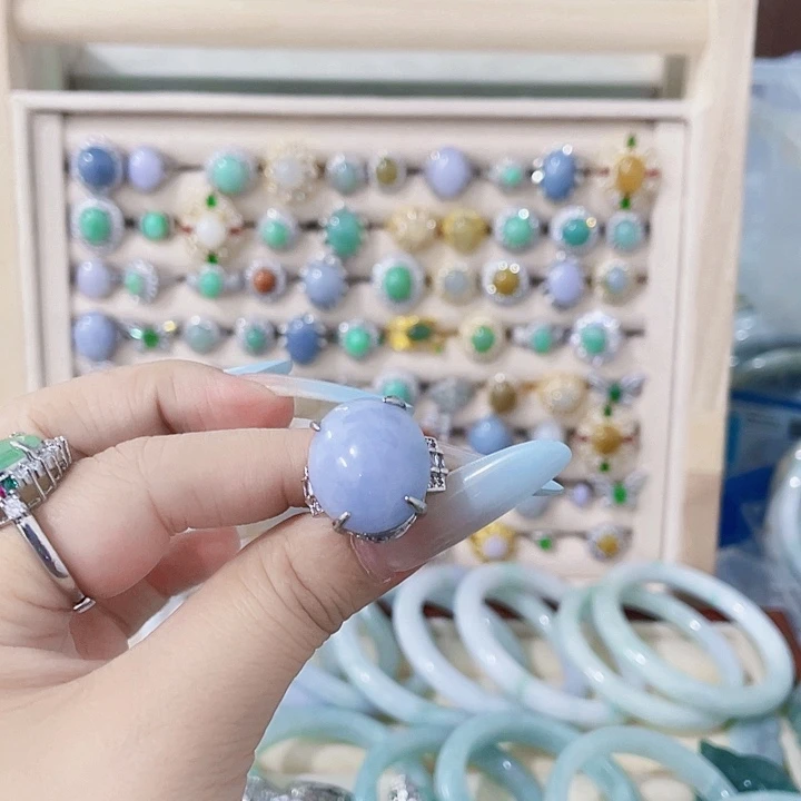 颈饰未镶嵌翡翠天然翡翠Ａ货