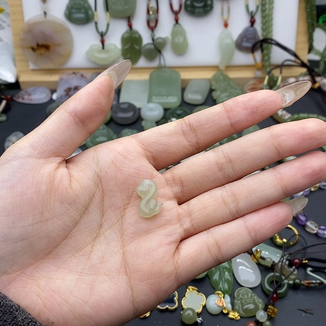 和田玉吊坠(不含链)未镶嵌