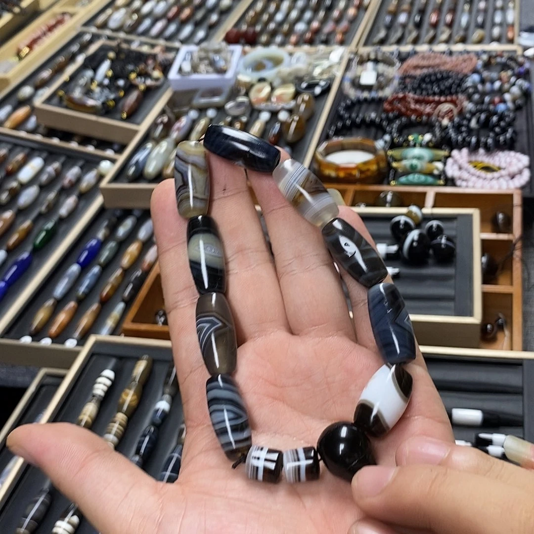 难****未镶嵌颈饰玛瑙/玉髓