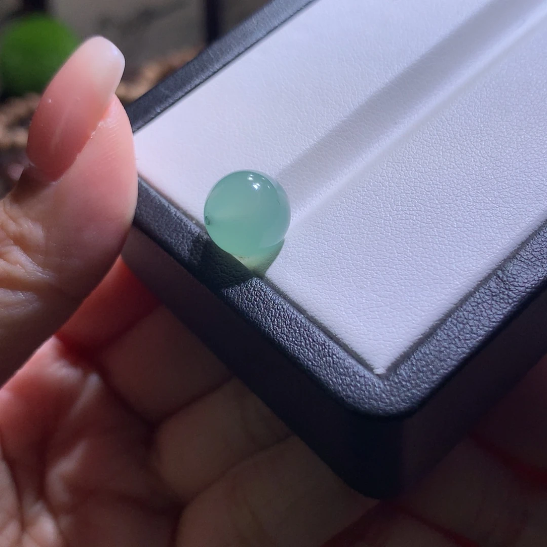 翡翠散珠特价胶感绿珠卡10.7