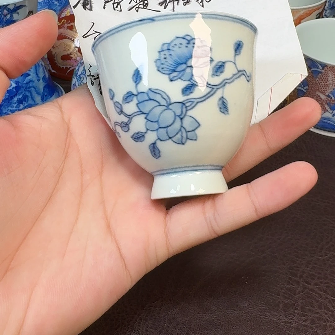 现代景德镇陶瓷杯