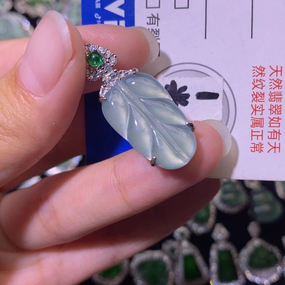 翡翠未镶嵌颈饰天然