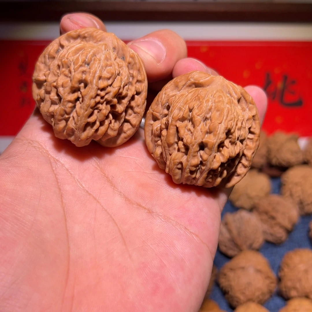 ****哥吊坠文玩核桃50克的43四座楼全品