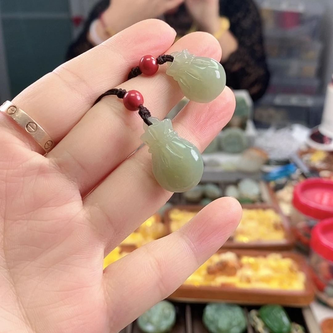 未镶嵌手链和田玉（糖玉）