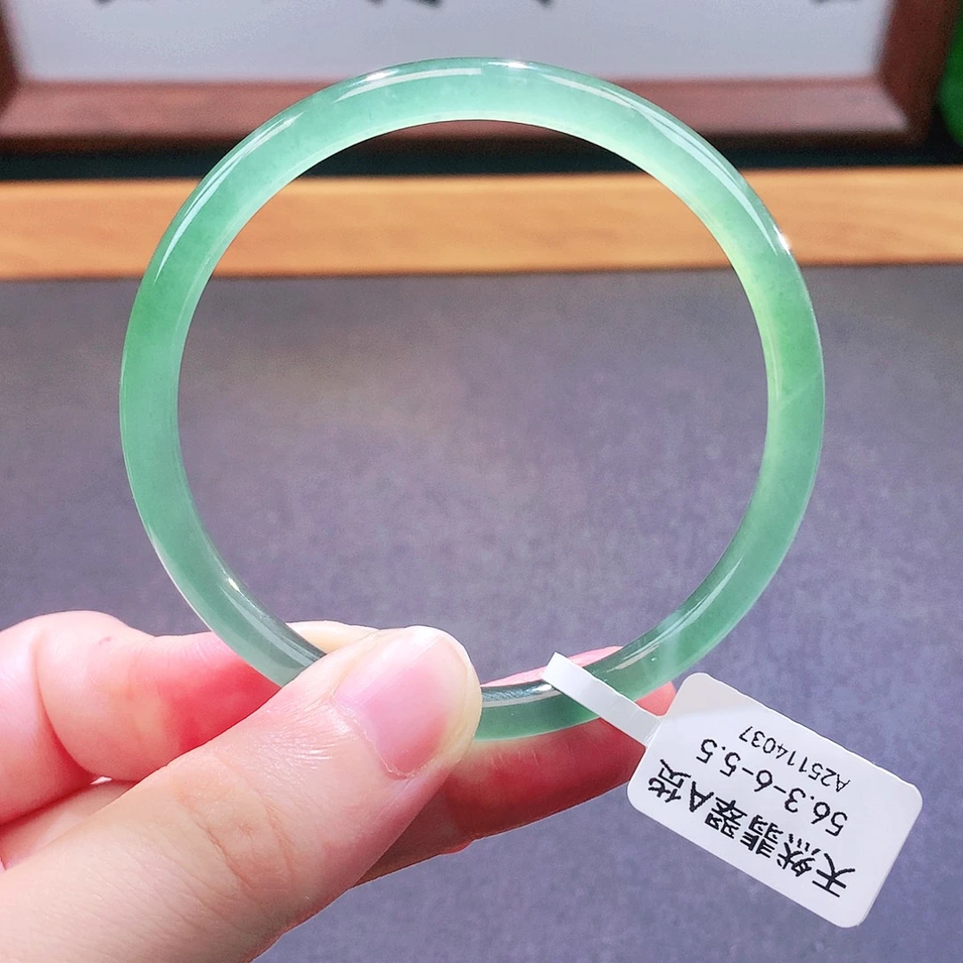 翡翠未镶嵌手镯天然翡翠