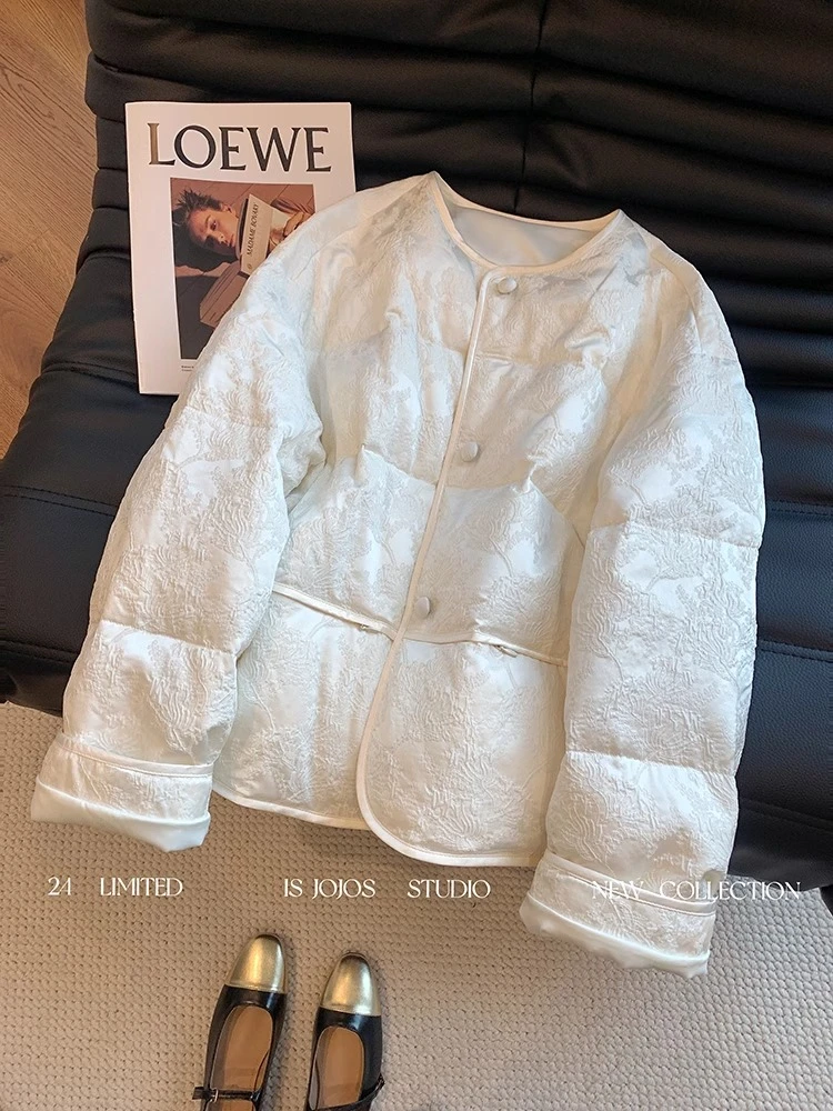 新中式白色浮雕提花盘扣国风棉服女款冬季洋气高级感加厚保暖外套
