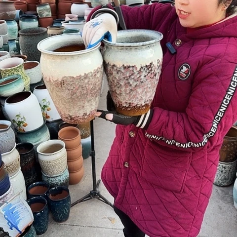 口17高23瑕疵盆子。