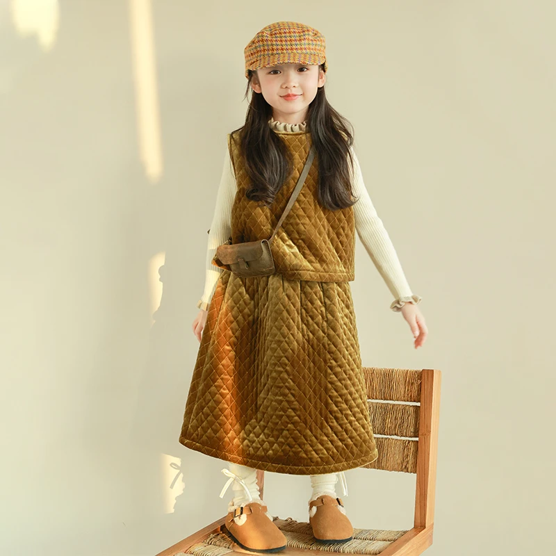 utouto大耳象女童菱格棉马甲+菱格棉半裙2024冬季新款套装2410585