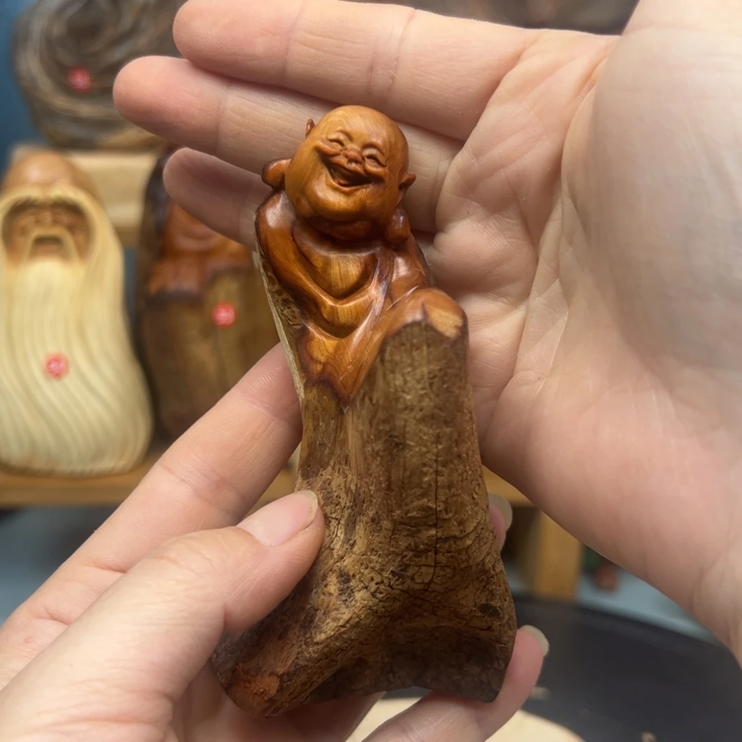 木雄**下崖柏木摆件手把件