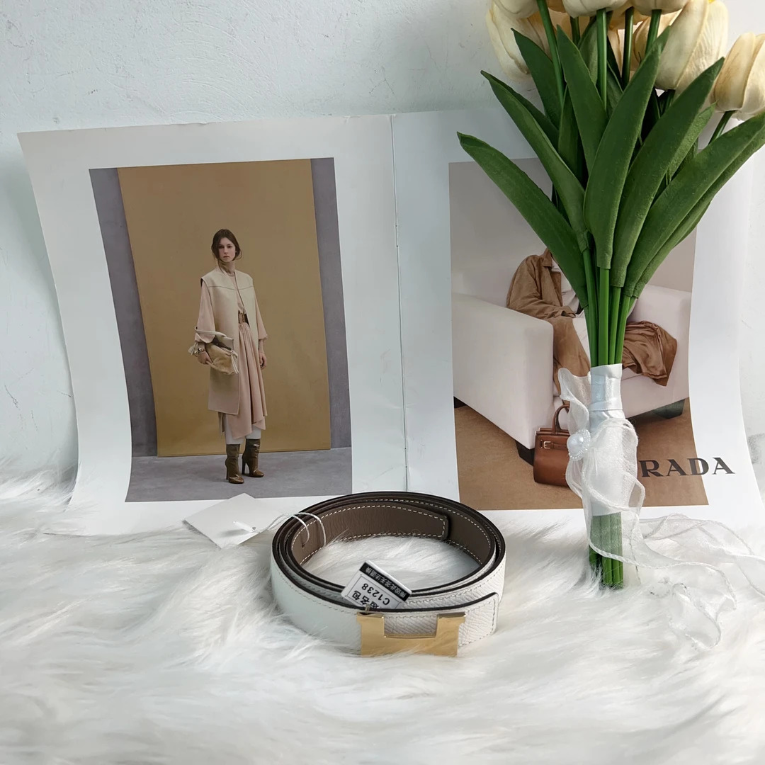 95新 Hermes/爱马仕 C1238平滑扣时尚百搭款白色腰带