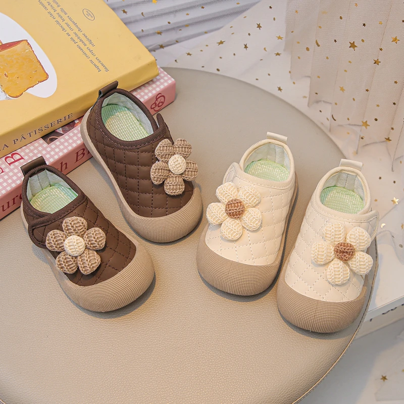2025女童鞋春秋轻便低帮女休闲板鞋小童童鞋幼儿园机能潮鞋宝宝鞋
