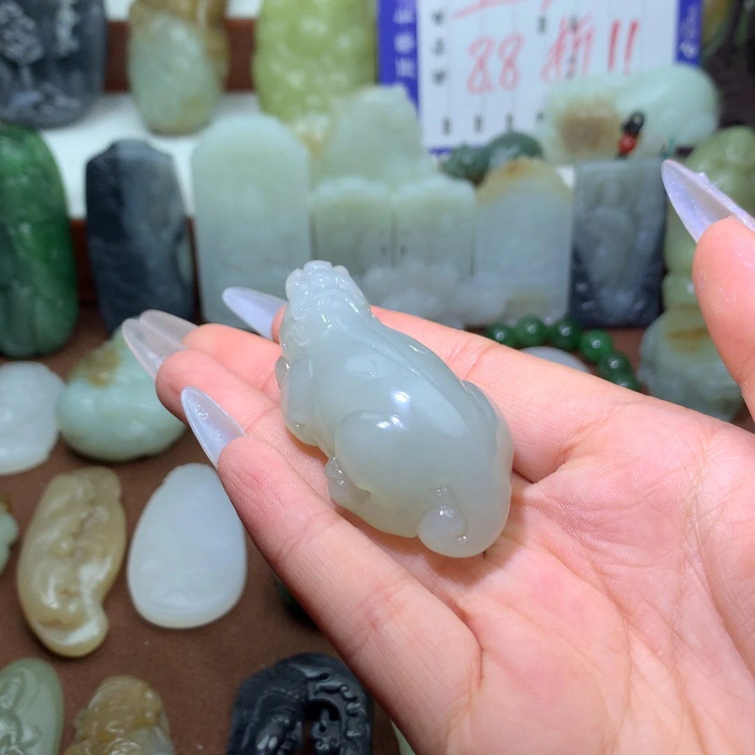 和田玉未镶嵌吊坠(不含链)