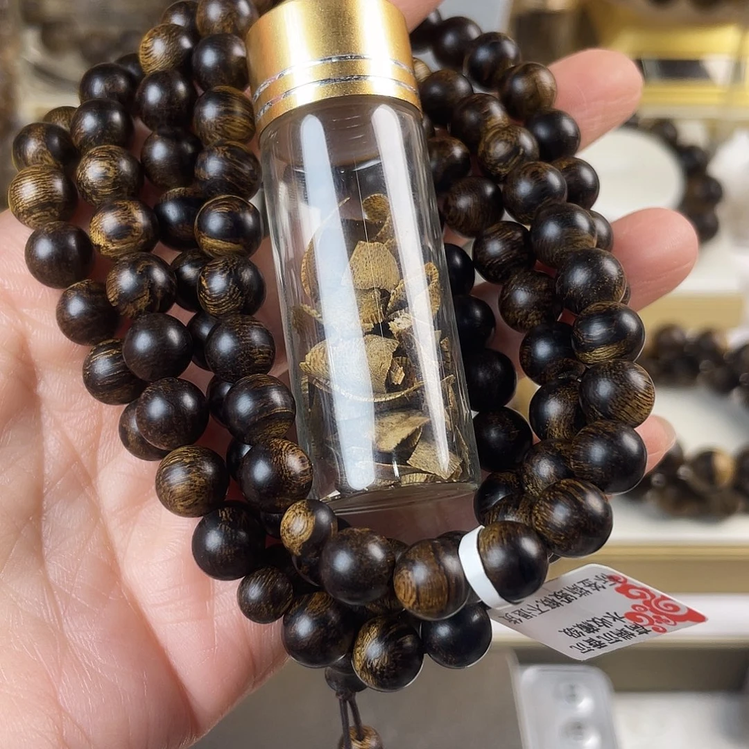 过***已沉香碎屑沉香+越南芽庄老白棋窖藏玉化瘤疤虎斑0.8×108