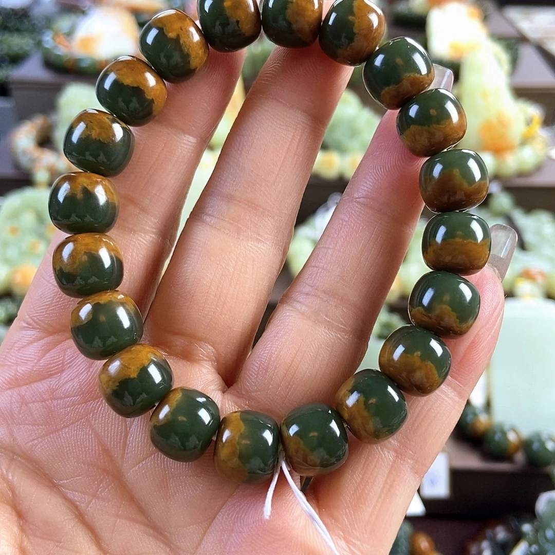 阳***生透闪石质玉未镶嵌手串