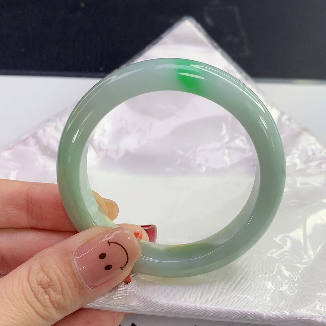 翡翠手镯未镶嵌天然翡翠A货443