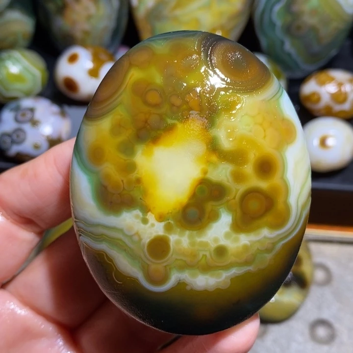 未镶嵌玛瑙/玉髓珠宝半成品66
