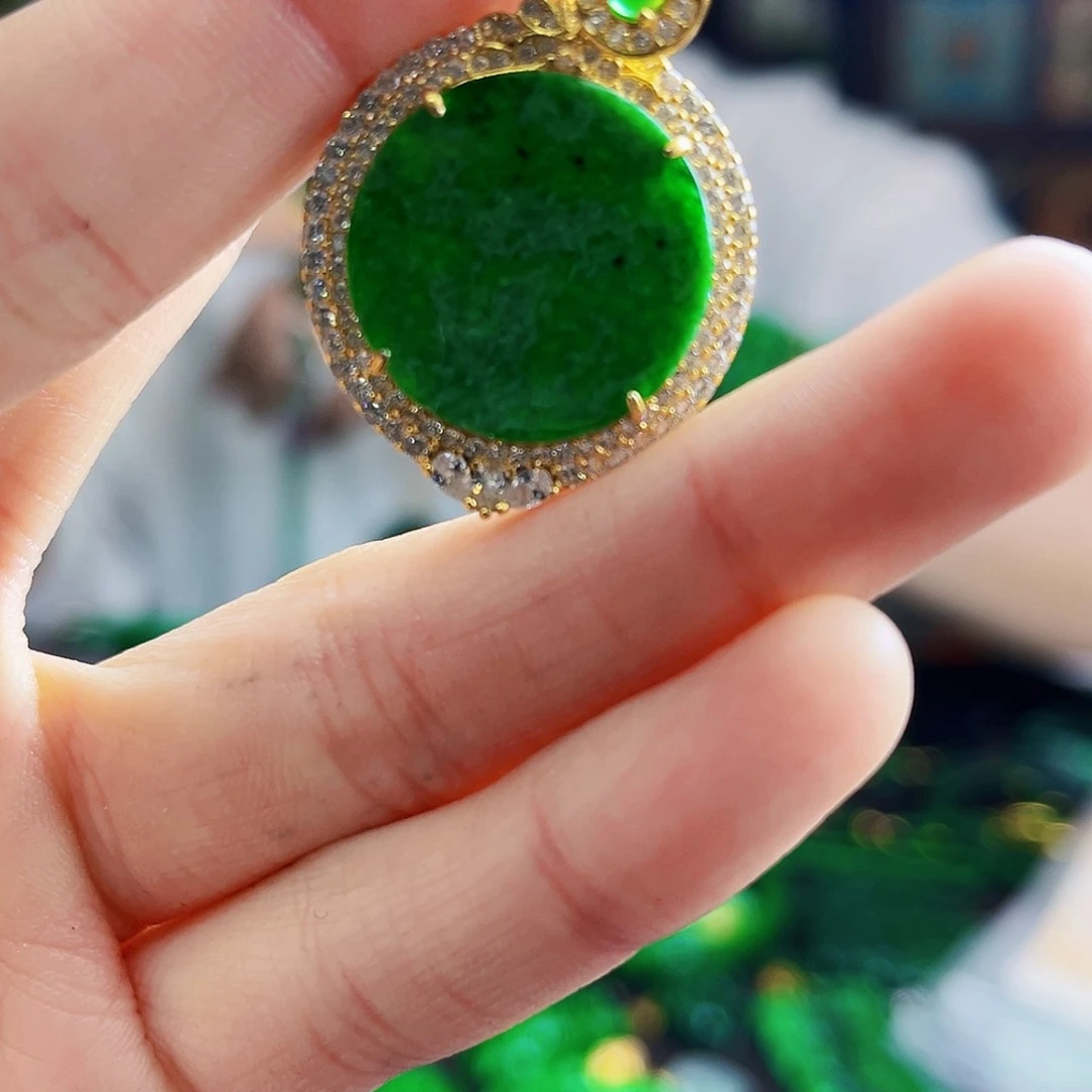 颈饰银S925镶嵌翡翠多样性