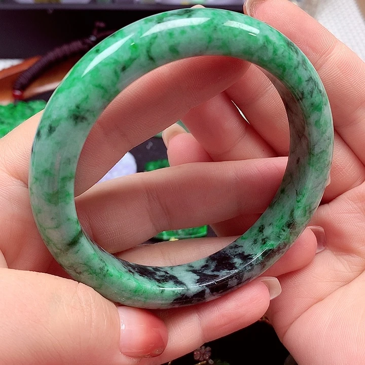 翡翠未镶嵌手镯翡翠手镯