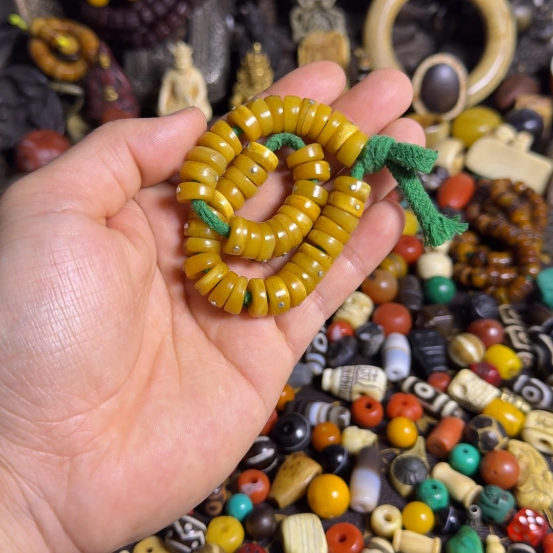 琉璃颈饰如图如图手串