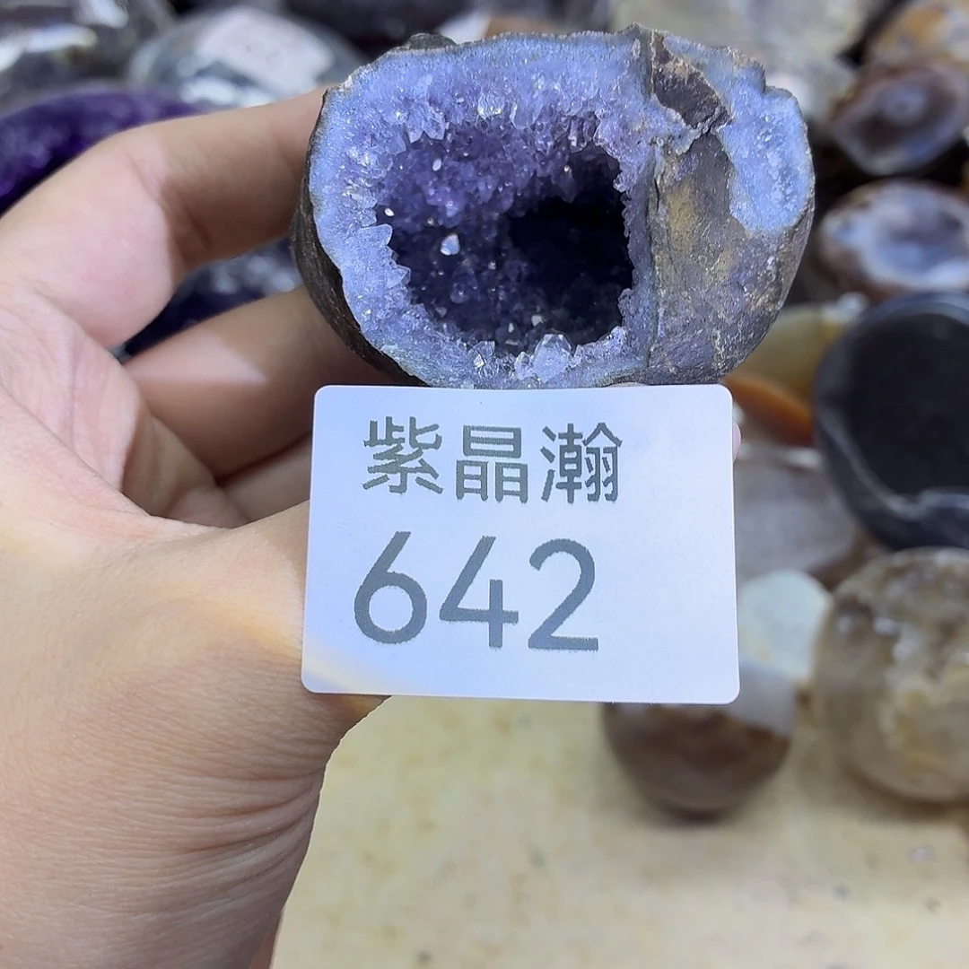 未镶嵌水晶大型摆件（非配饰）