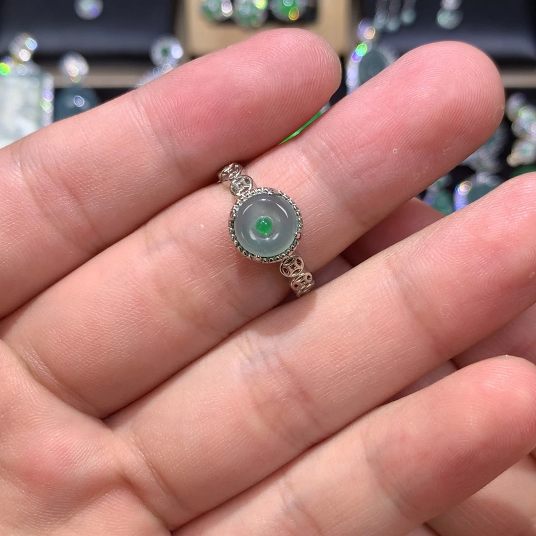 吊坠(赠链)未镶嵌翡翠