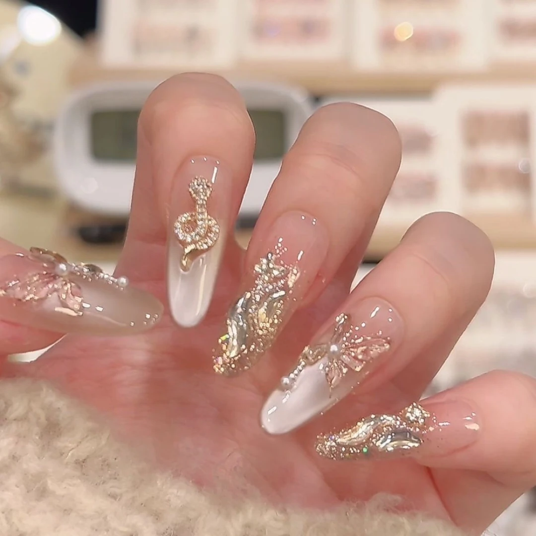 纯手工美甲穿戴甲蝴蝶金蛇高级显贵猫眼氛围新年战甲气质