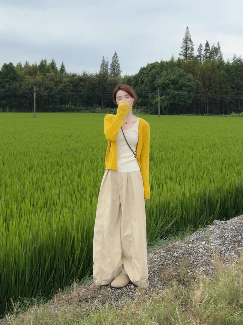 【向阳而生】韩系黄色针织开衫减龄显瘦白吊带卡其色直筒阔腿裤套装