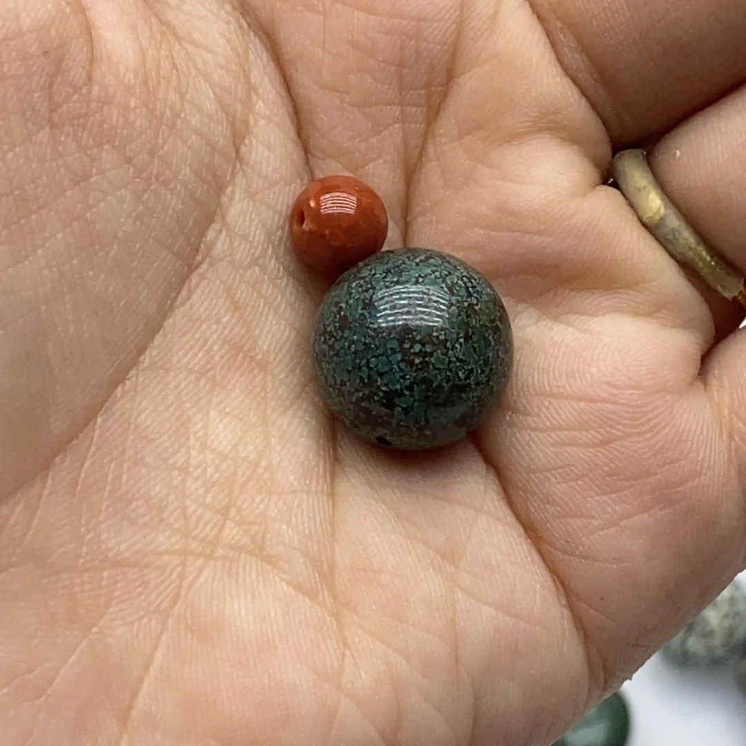南红玛瑙未镶嵌珠宝奇石