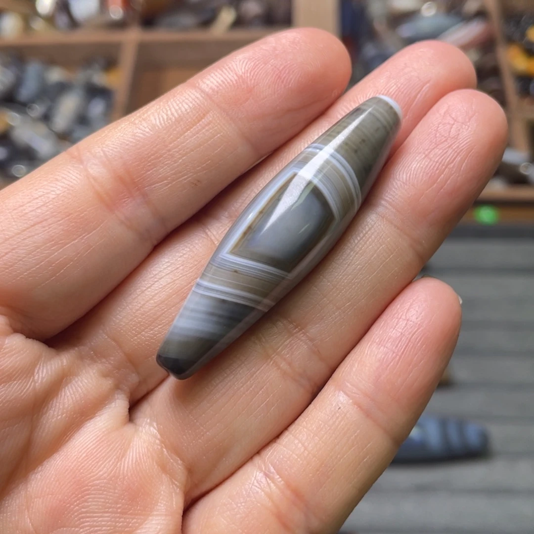 带***落玛瑙/玉髓未镶嵌珠宝半成品