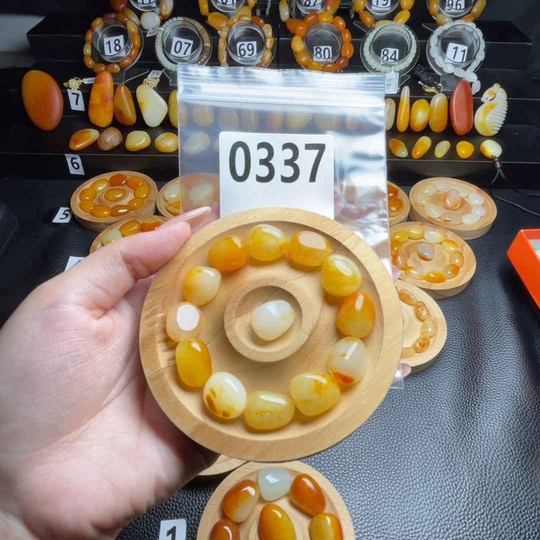 是***呀未镶嵌手串和田玉
