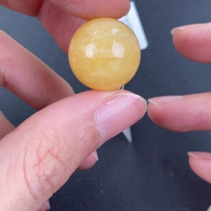 琥珀裸石未镶嵌天然50