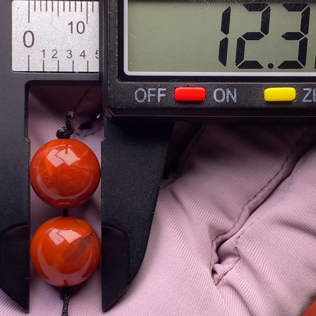 南红玛瑙未镶嵌配饰瑕疵纹裂