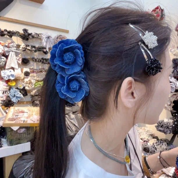 F964牛仔花朵香蕉夹