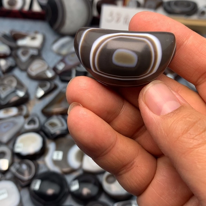 喵****玛瑙/玉髓散珠缠丝玛瑙