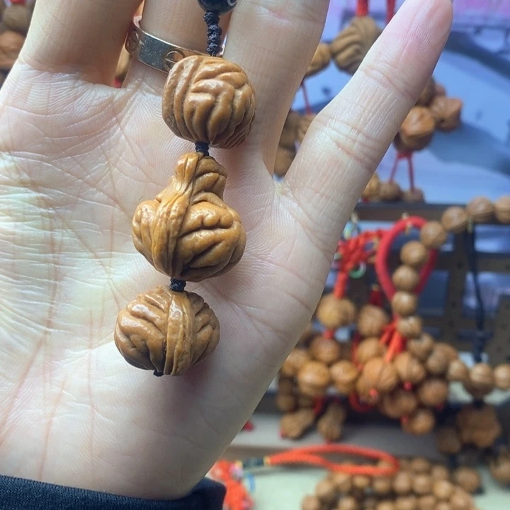 桃核吊坠龙纹桃枭