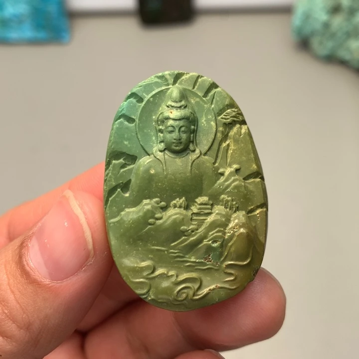 绿松石未镶嵌颈饰