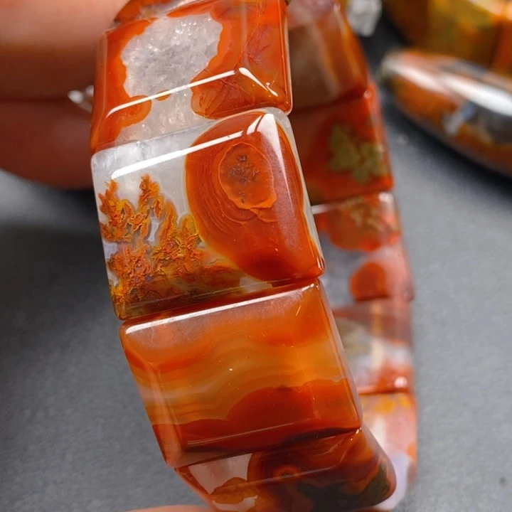 玛瑙/玉髓颈饰未镶嵌信*