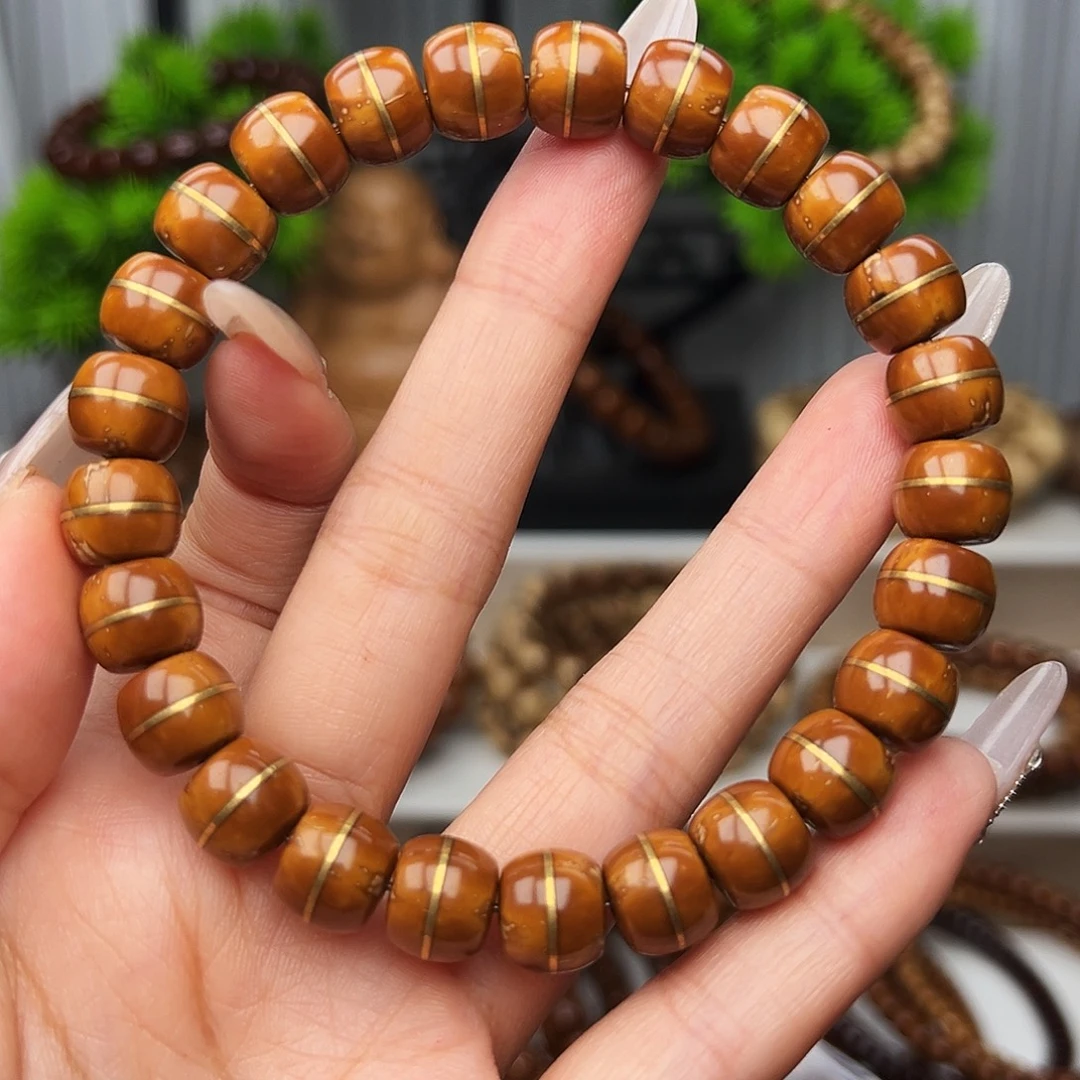 碧***海手串紫金鼠卡10.4花皮一线天