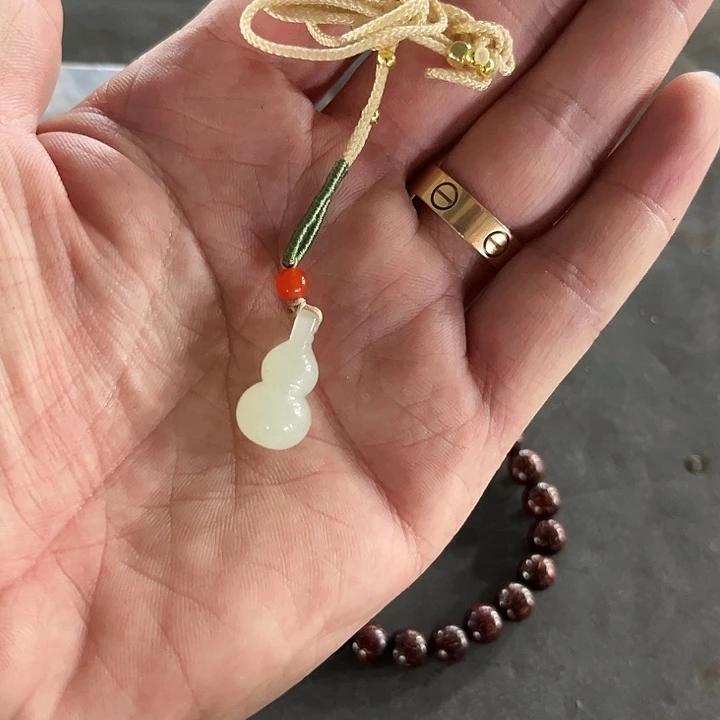 和田玉（糖玉）未镶嵌颈饰