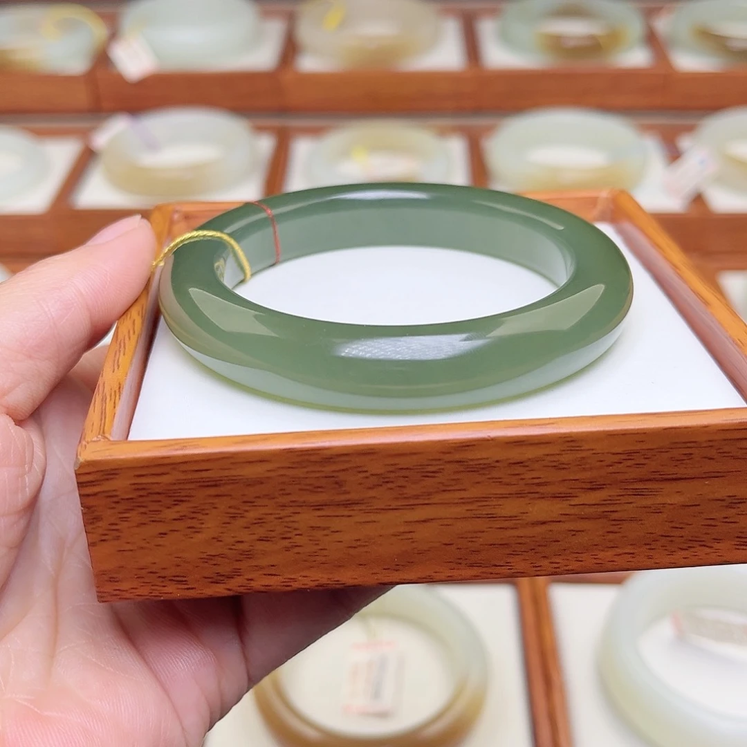 和田玉手镯未镶嵌58.3